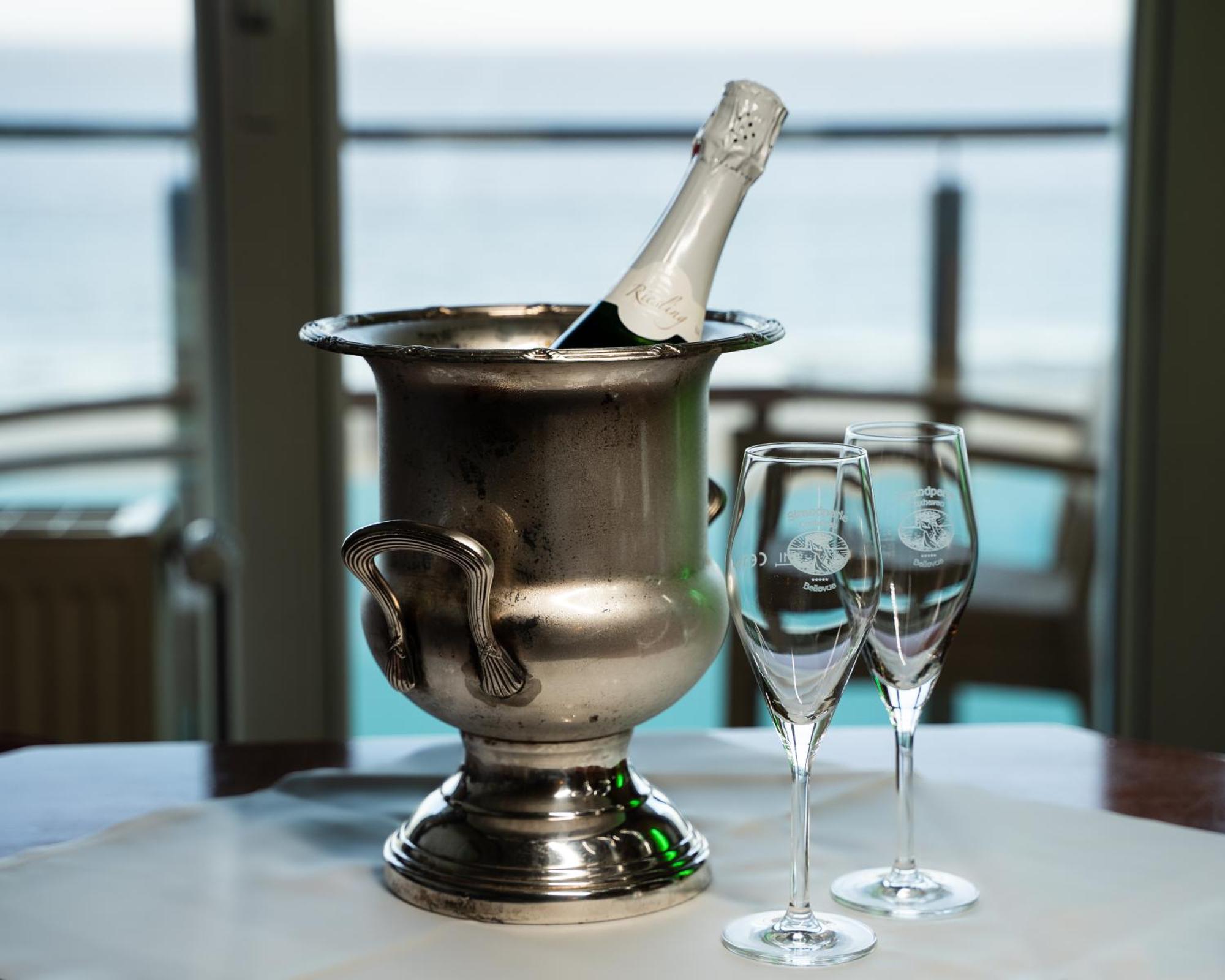 Hotel Strandperle Cuxhaven Bagian luar foto
